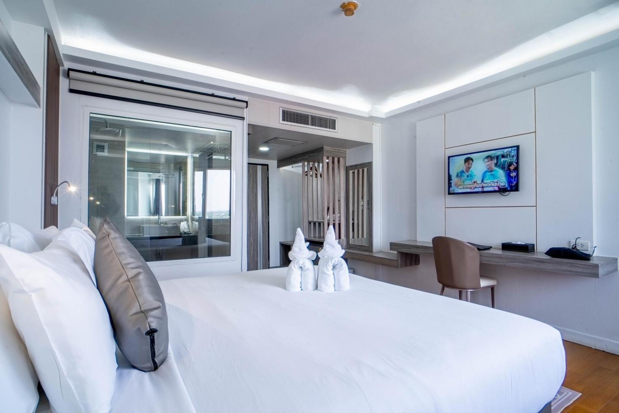 Thong Tarin Hotel Surin Extérieur photo